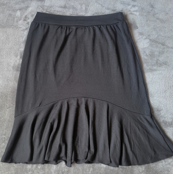 black midi skirt - Picture 1 of 4